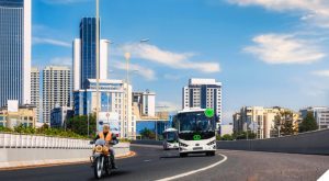 Des véhicules électriques qui roulent au Kenya