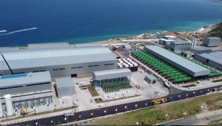 Station de dessalement de l'eau "Fouka 2" en Algérie
